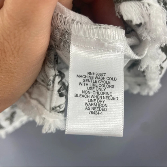 Liz Claiborne Linen Blend Floral Print Short Sleeve Boxy Top Raw Hem Size Large - Picture 2 of 10